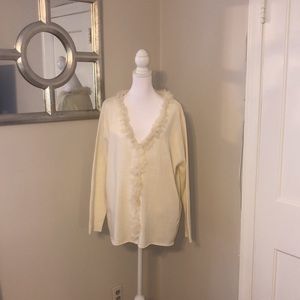 Ashley Stewart cream v neck sweater with rabbit firm trim size 3X